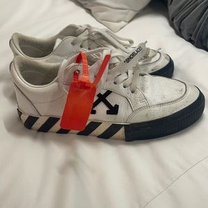 Off-White Women’s EU 38 SNEAKERS gently used